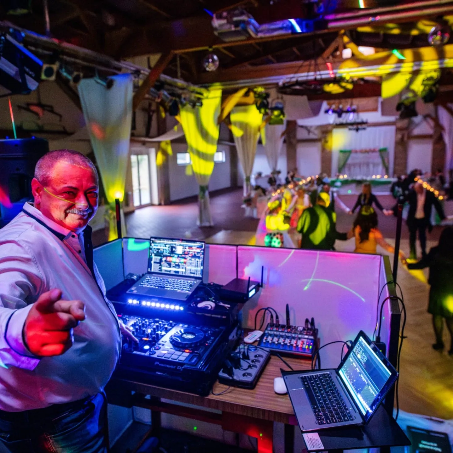 DJ Jay.See – Profesionálna videodiskotéka, hudobná show a moderovanie